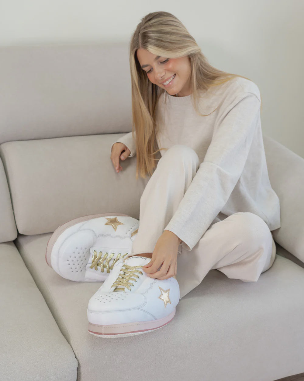 STARSHIP Giant home shoes with high boot and golden star