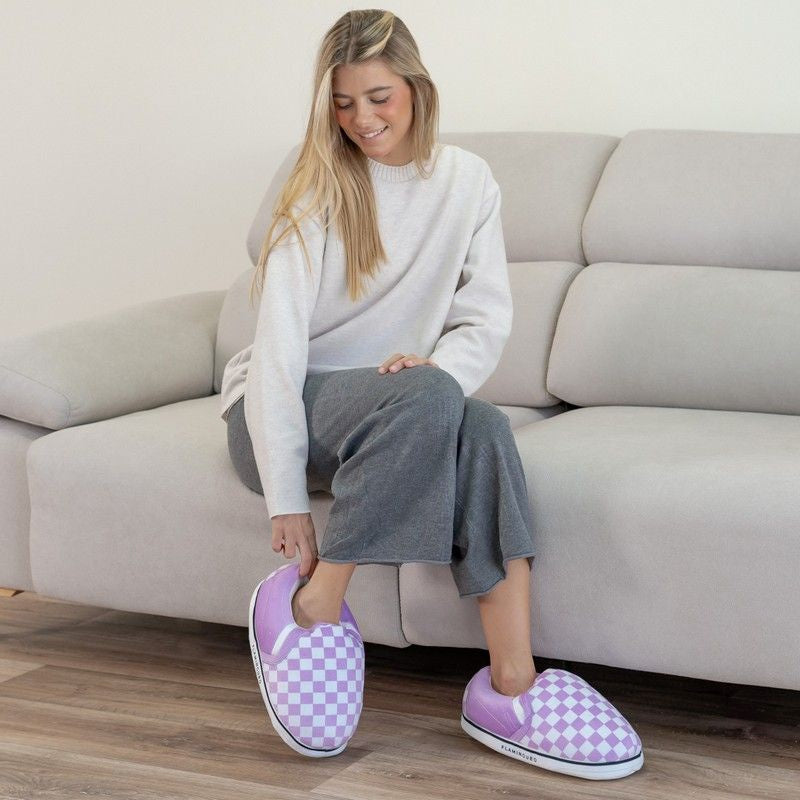 TAYLOR Giant purple home shoes checks very low boot