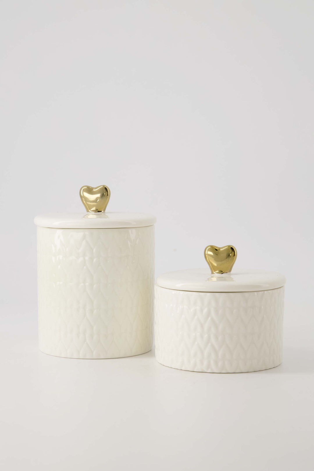 geurkaars keramiek met deksel hartje M wit/goud